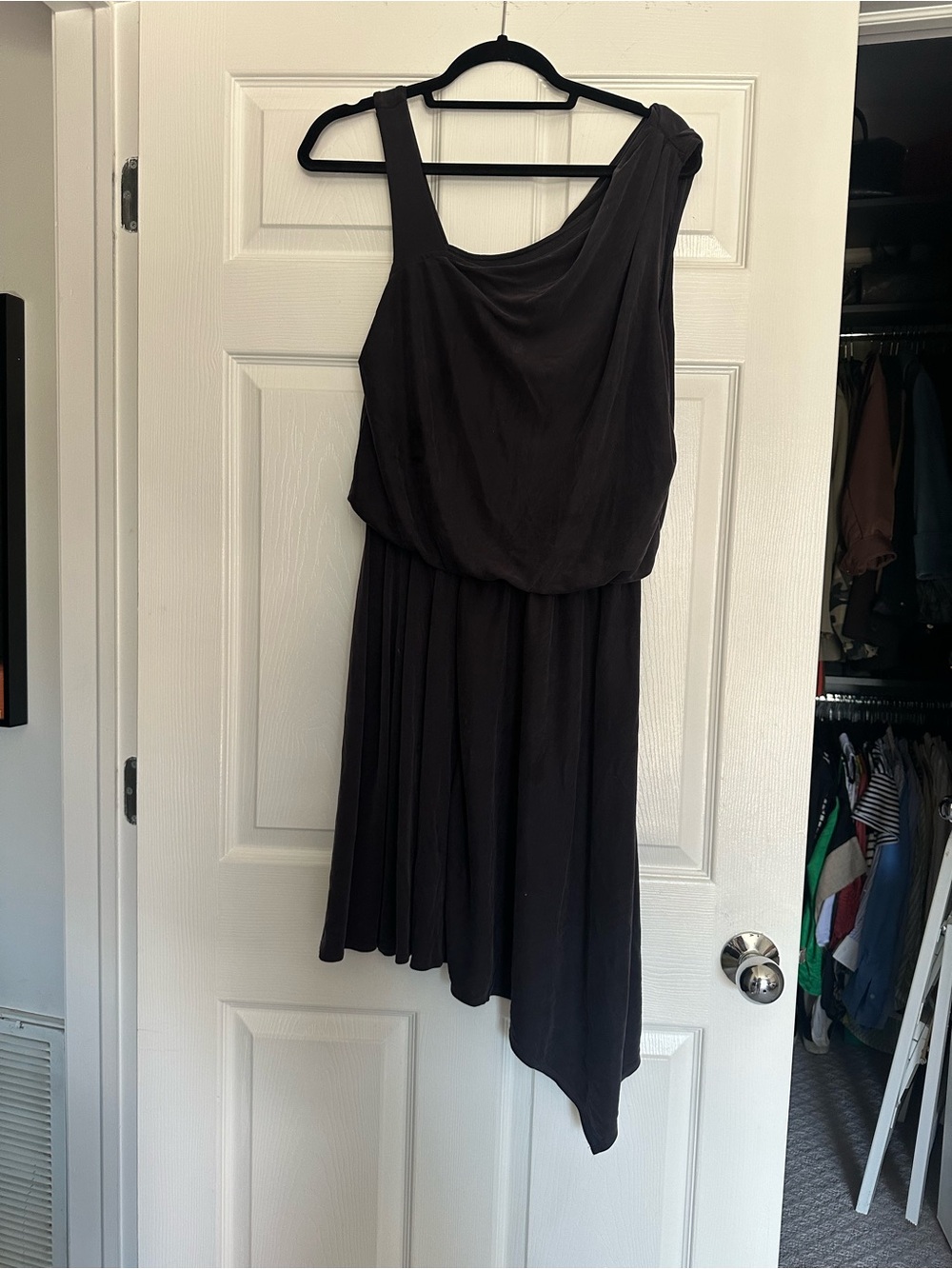 HD in Paris + Anthropologie Classic One-Shoulder Black Dress Large